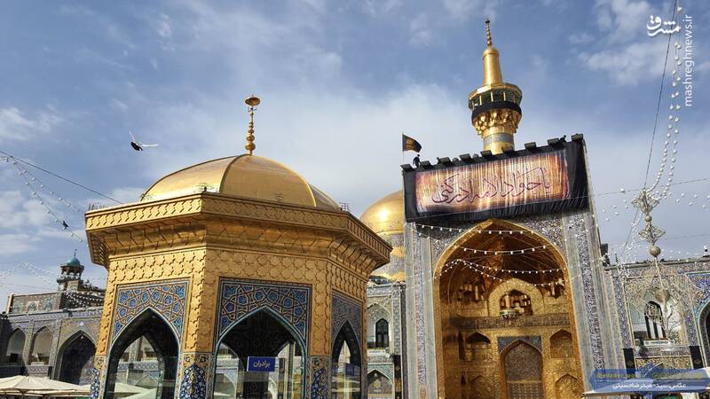 عکس/ نصب کتیبههای شهادت جوادالائمه(ع) در حرم رضوی