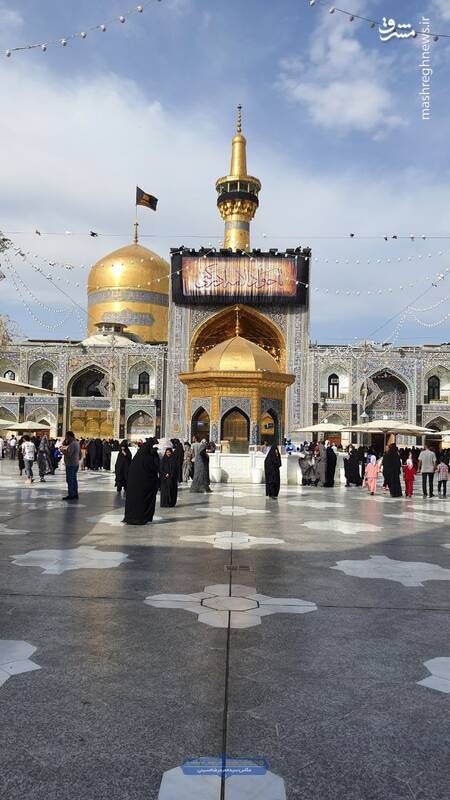 عکس/ نصب کتیبههای شهادت جوادالائمه(ع) در حرم رضوی