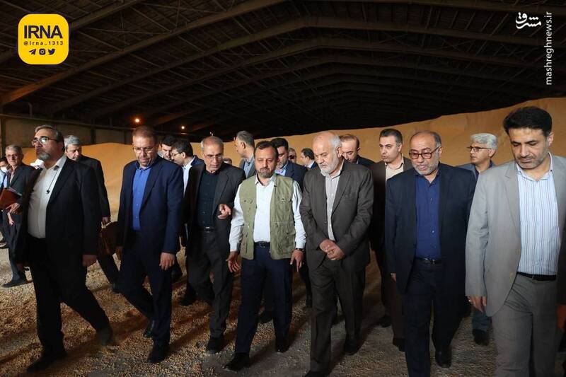 عکس/ بازدید وزیر اقتصاد از انبار گمرک بندر امام خمینی(ره)