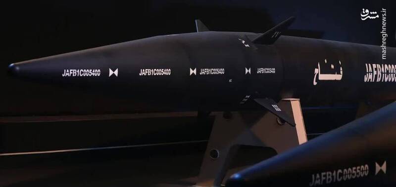 برو قوی شو اگر راحت جهان طلبی