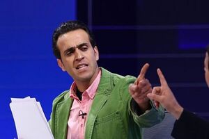 کلاهبرداری 770 میلیارد تومانی علی کریمی از خواهرش / 17 ماه حبس نتیجه اعتماد خواهر به بردار + سند