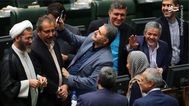 بیچارههای ورشکستهی سیاسی!