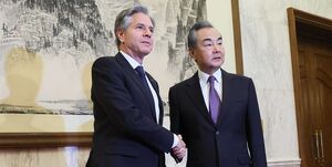 وانگ یی: آمریکا باید بین همکاری یا درگیری با چین، یکی را انتخاب کند