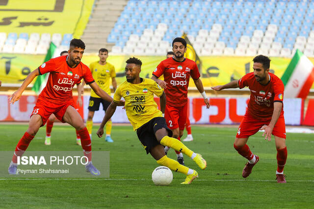 رضاییان و مغانلو در سپاهان میمانند؟