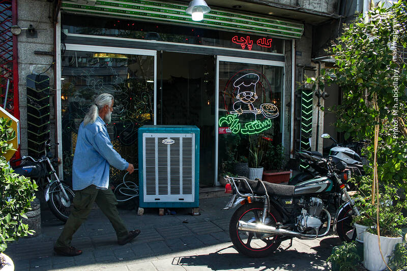 عکس/ حال و روز تهرانیها در گرمای زود هنگام پایتخت