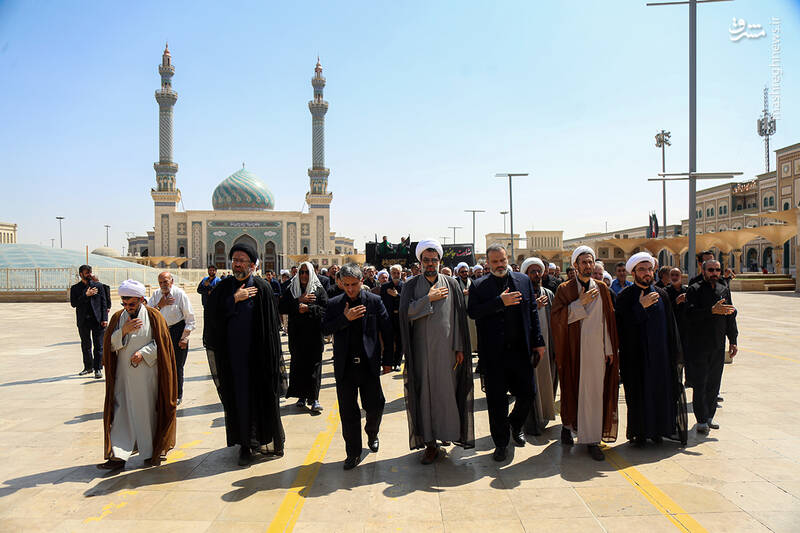 عکس/ دسته عزاداری خادمان حرم قم در روز شهادت ابن الرضا(ع)