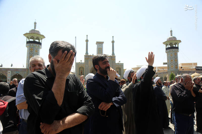 عکس/ دسته عزاداری خادمان حرم قم در روز شهادت ابن الرضا(ع)