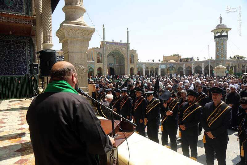 عکس/ دسته عزاداری خادمان حرم قم در روز شهادت ابن الرضا(ع)