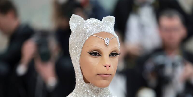 تبلیغ بردگی جنسی در بزرگترین رویداد مد و فشن دنیا+ عکس