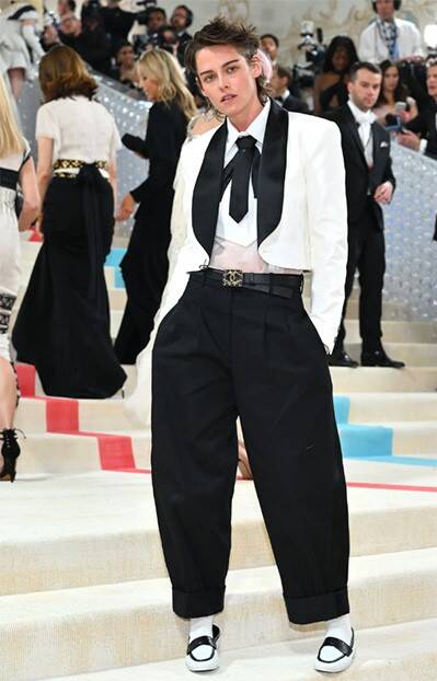 تبلیغ بردگی جنسی در بزرگترین رویداد مد و فشن دنیا+ عکس