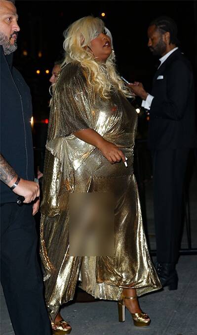 تبلیغ بردگی جنسی در بزرگترین رویداد مد و فشن دنیا+ عکس