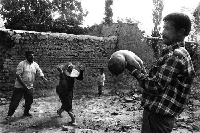 زلزله منجیل در تب فوتبال +عکس