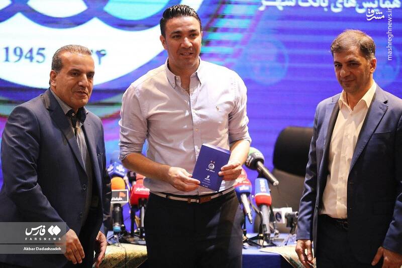 عکس/ مراسم معارفه نکونام به عنوان سرمربی جدید استقلال