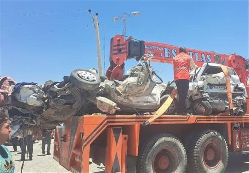 تصادف وحشتناک تریلی با ۲۵ خودرو در محور یاسوج ـ شیراز/ ۲۵ مصدوم و ۶ کشته تاکنون + تصاویر 