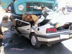 تصاویر له شدن خودروها در تصادف زنجیره‌ای اصفهان | علت حادثه چه بود؟