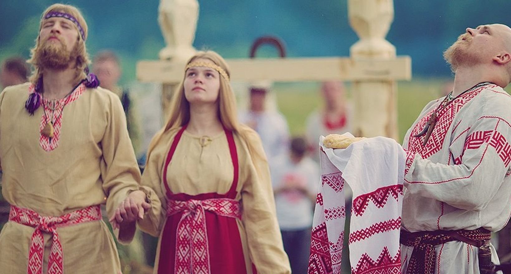 از پاگانها تا شوالیههای معبد: زندگی مذهبی گروه واگنر