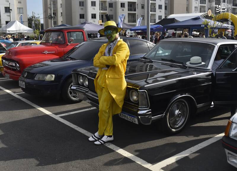 نمایشگاه خودروهای قدیمی در شهر جاکارپاگوا ریودوژانیرو _ برزیل نمایشگاه خودروهای قدیمی در شهر جاکارپاگوا ریودوژانیرو _ برزیل