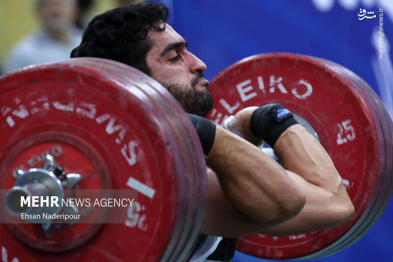 عکس / رکورد گیری تیم ملی وزنه برداری 8