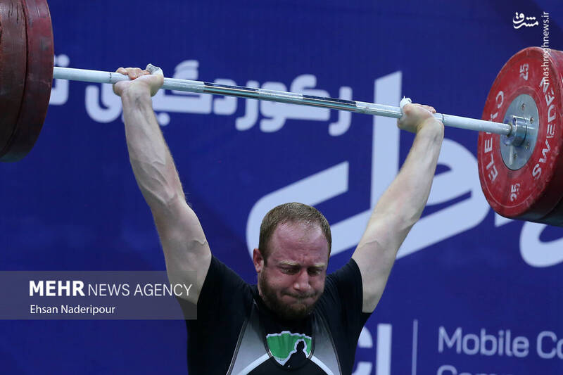 عکس / رکورد گیری تیم ملی وزنه برداری 21