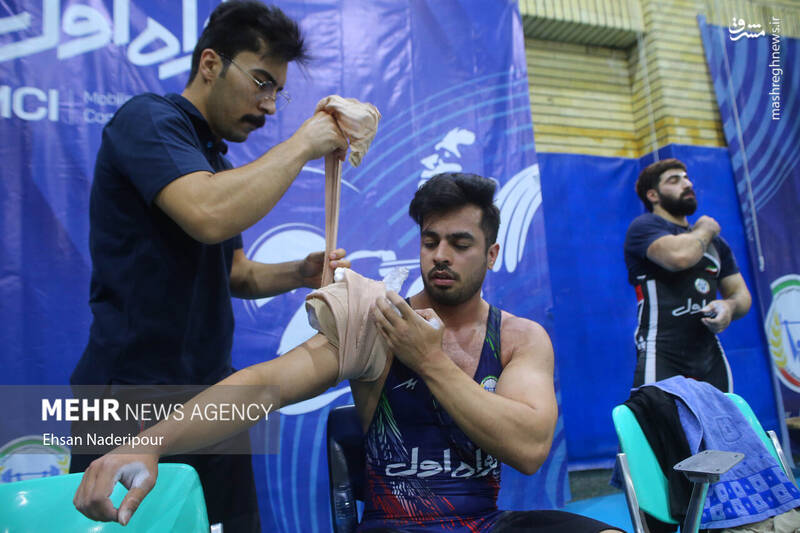 عکس / رکورد گیری تیم ملی وزنه برداری 23