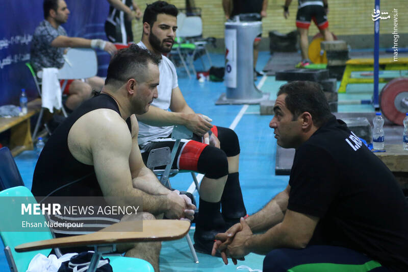 عکس / رکورد گیری تیم ملی وزنه برداری 27