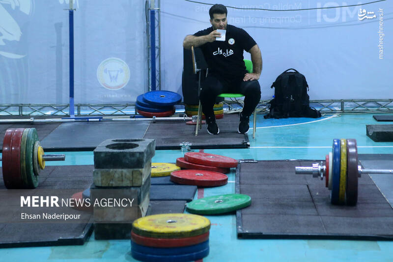 عکس / رکورد گیری تیم ملی وزنه برداری 31