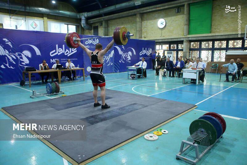 عکس / رکورد گیری تیم ملی وزنه برداری 30