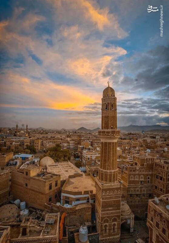 در اوایل دهه ۱۹۸۰، به درخواست دولت یمن، یونسکو یک کمپین بین‌المللی برای حفاظت از شهر راه اندازی کرد. شهر صنعا در سال ۱۹۸۸ به عنوان میراث جهانی یونسکو معرفی شد و در سال ۱۹۹۵ جایزه معماری آقاخان را دریافت کرد.