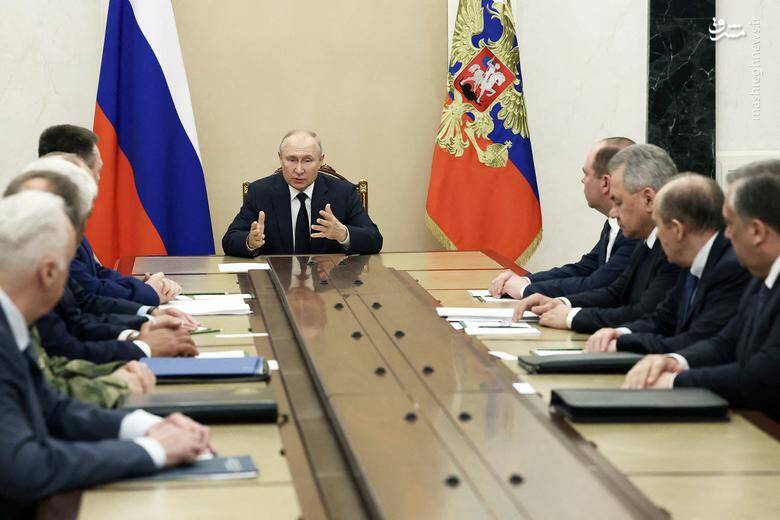 دیدار پوتین رئیس جمهور روسیه با روسای سرویس‌های امنیتی روسیه در مسکو