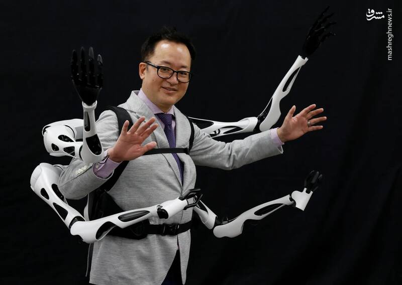 رونمایی از یک ربات در دانشگاه توکیو _ ژاپن