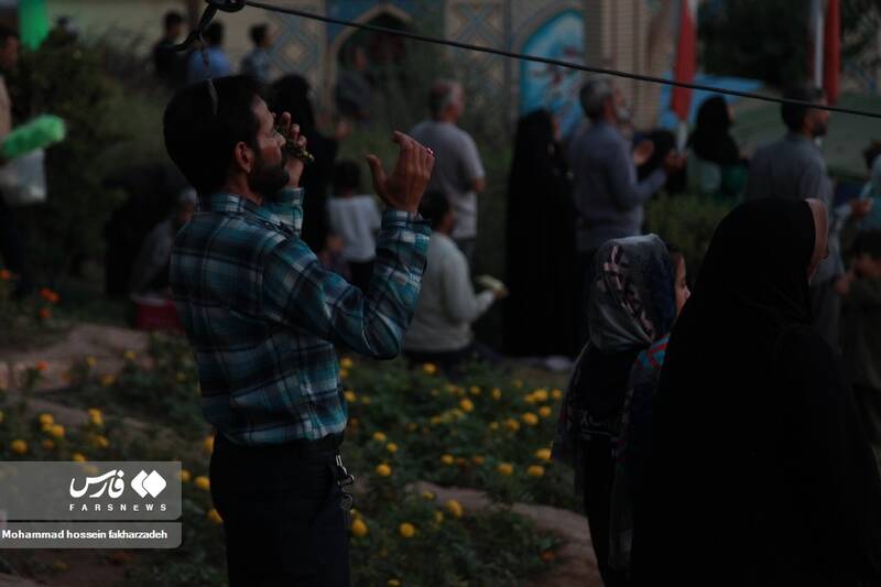 نوای عرفه از جوار مزار سردار دلها