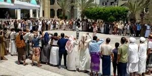 تجمع یمنی‌ها در محکومیت هتک حرمت قرآن کریم