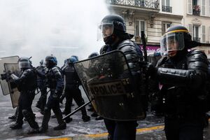 خشونت و نژادپرستی؛ وجوه شباهت پلیس در فرانسه و آمریکا