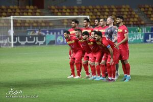 مدافع سرخها رسماً به فولاد پیوست