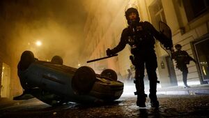 آشوب در فرانسه؛ بیش از ۷۰۰ بازداشت در پنجمین شب ناآرام