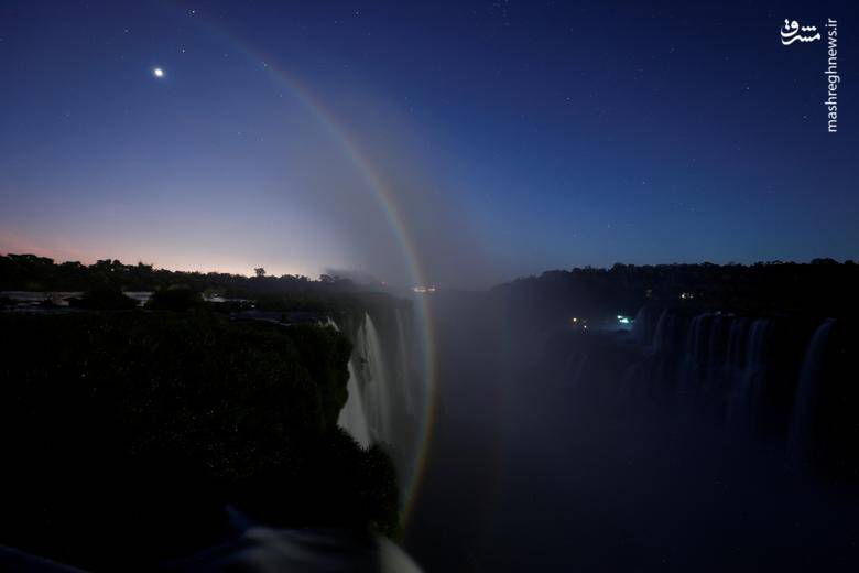 ایجاد رنگین کمان در آبشار ایگوازو _ آرژانتین