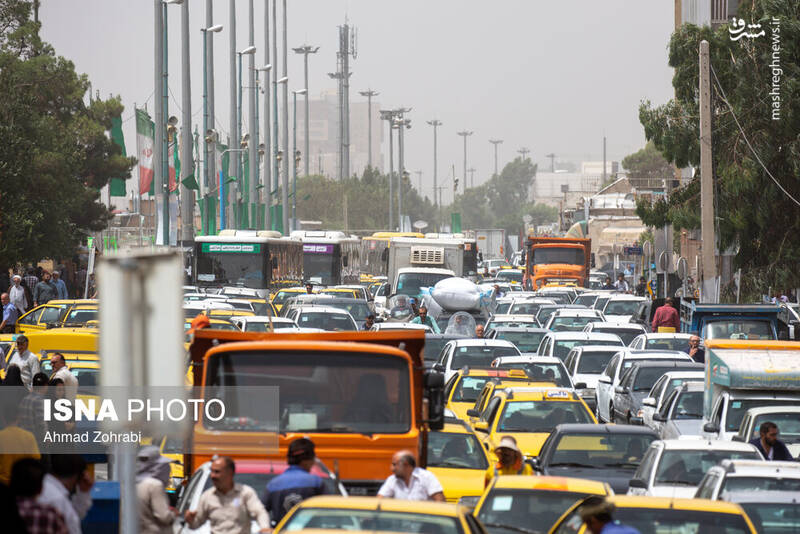 عکس/ آلودگی و خیزش گرد و خاک در قم