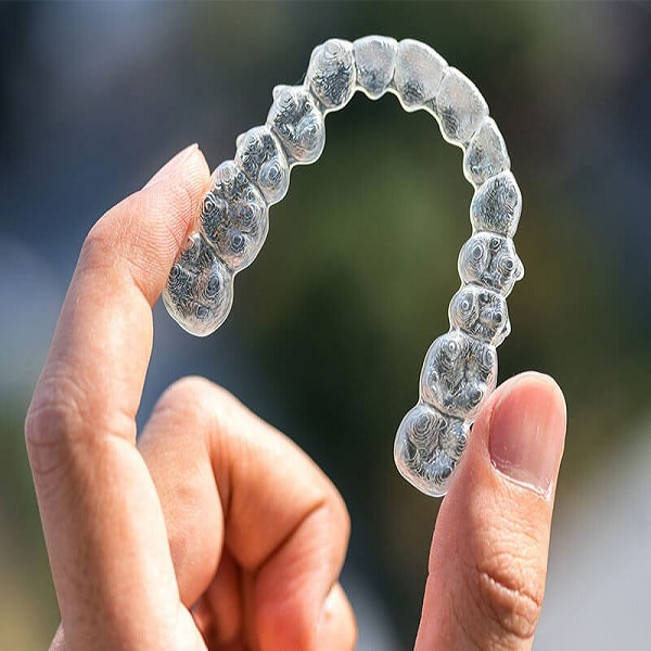 درمان نامرتبی دندان ها بدون نیاز به سیم کشی دندان ها