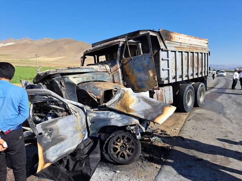 برخورد ۲ خودرو در مهاباد یک کشته برجا گذاشت