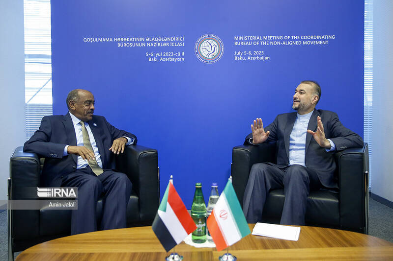 عکس/ دیدارهای وزیر خارجه در حاشیه اجلاس وزرای جنبش عدم تعهد