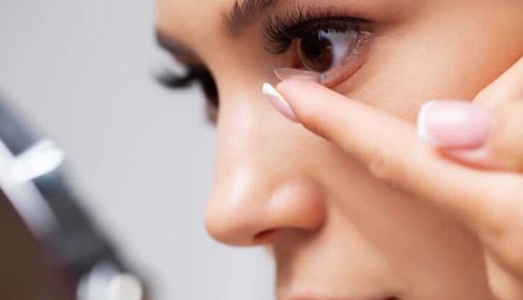 آیا لنز زیبایی ضرر دارد؟