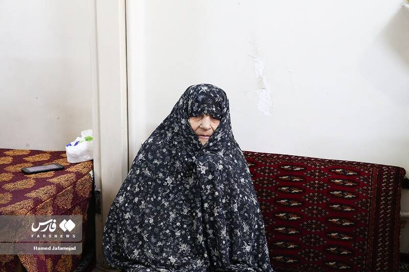 مادرشهید مجتبی گل شناس