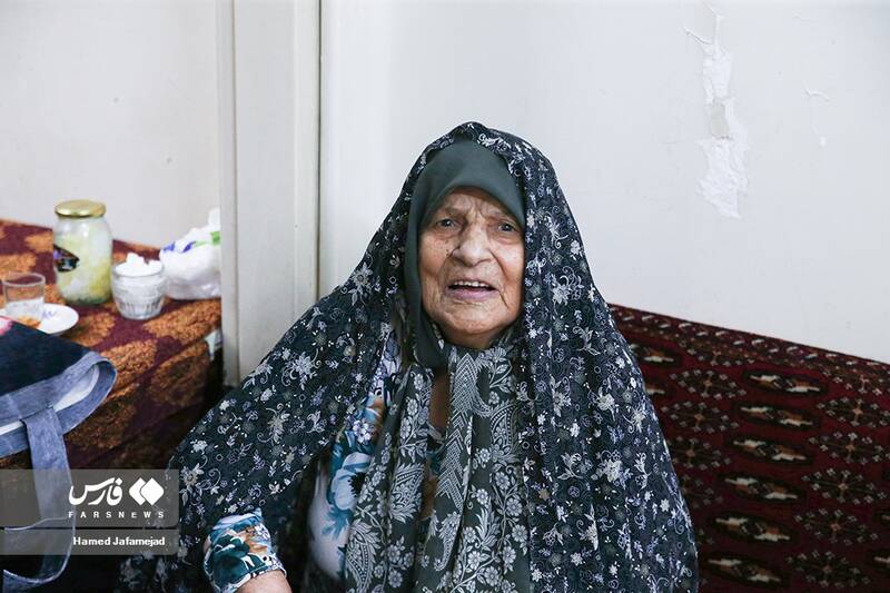 مادرشهید مجتبی گل شناس