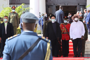 استقبال رسمی از رئیسی در کاخ ریاست جمهوری اوگاندا