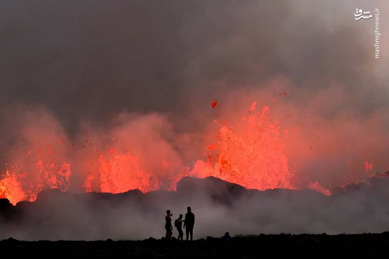 فوران یک آتشفشان در لیتلی هروتور _ ایسلند