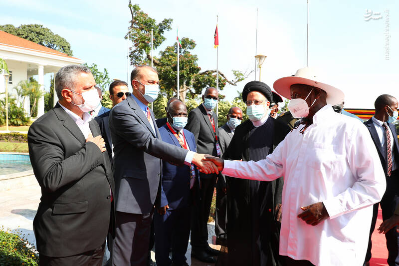 عکس/ استقبال رسمی از رئیسی در کاخ ریاست جمهوری اوگاندا