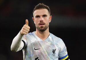 سعودیها کاپیتان لیورپول را هم شکار کردند