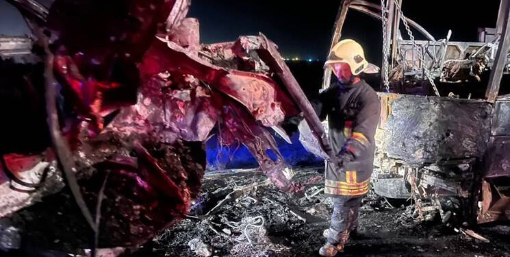 تصادف در محور سبزوار به بردسکن با ۱۵ کشته و زخمی + عکس