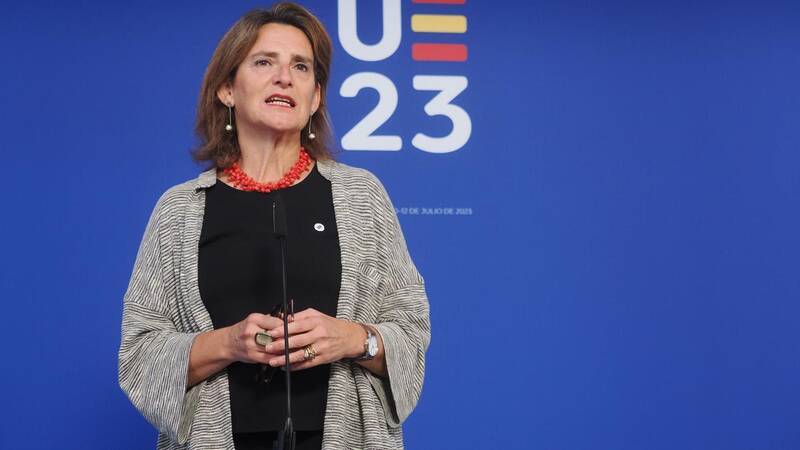 جنجال دوچرخهسواری فریبکارانه وزیر اسپانیایی/ «گرمایش جهانی»: حقیقت علمی یا «نمایش» وحشتافکنی؟+عکس و فیلم