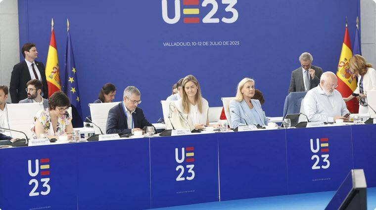 جنجال دوچرخهسواری فریبکارانه وزیر اسپانیایی/ «گرمایش جهانی»: حقیقت علمی یا «نمایش» وحشتافکنی؟+عکس و فیلم